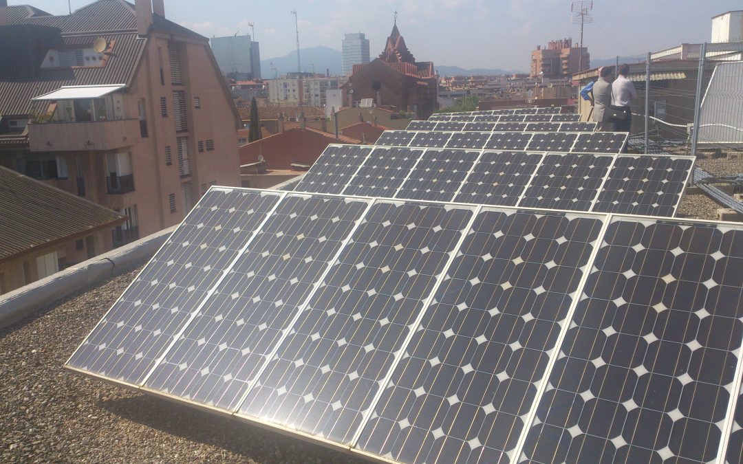 Som Energía Sabadell y Ecooo impulsan la reparación de una planta fotovoltaica averiada en el Escola Industrial de Sabadell