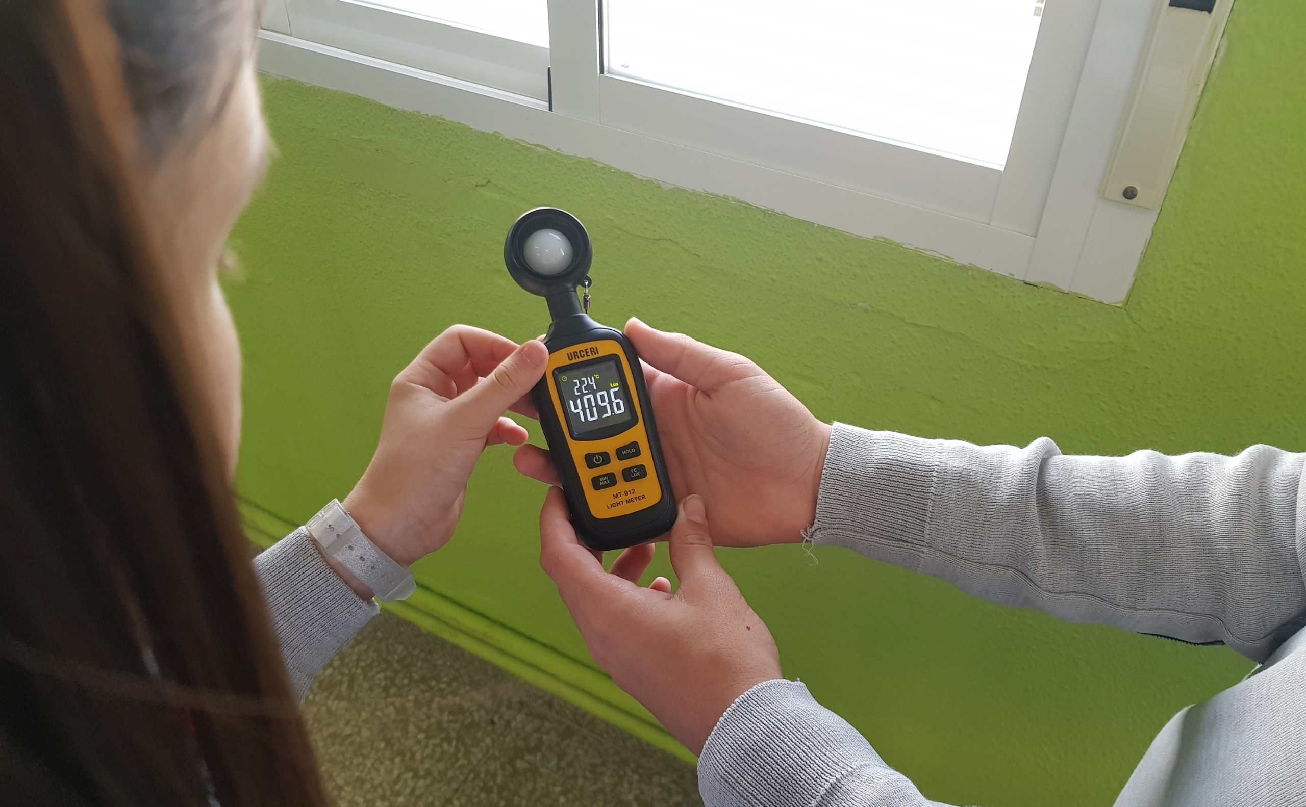 50/50 detectives energéticos Ecooo